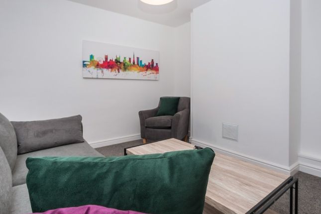 Bright, Modern Lounge With Comfortable Seating, Ne...