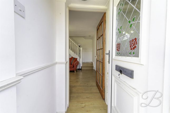 9, Rowan Close, Worksop photo 4