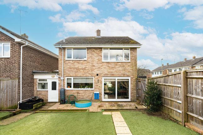 Link-detached house for sale in Farmers Close, Witney