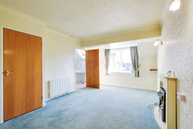 17, Hillyard Court, Wareham photo 3
