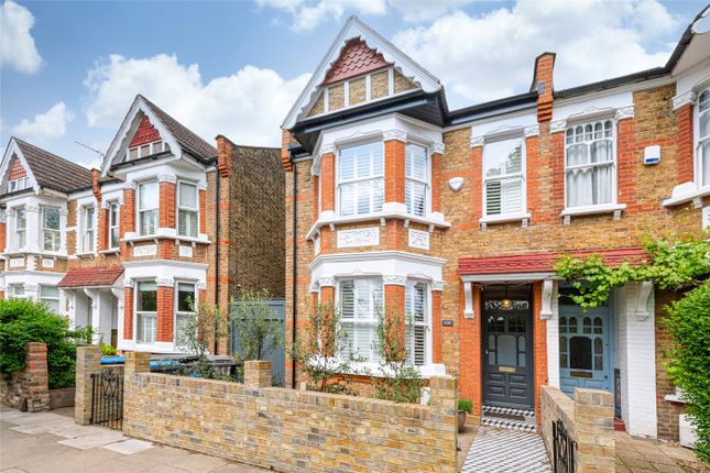 End terrace house for sale in Kempe Road, London
