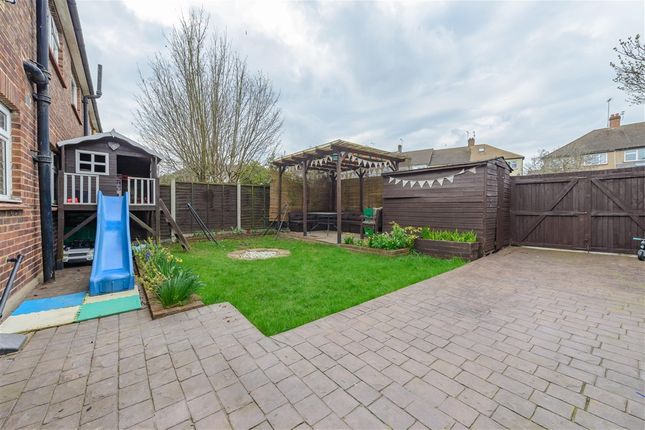 Avon Close, Gravesend photo 2
