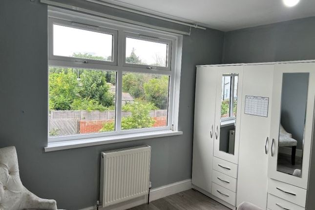 130 Brighton Road, Purley photo 4