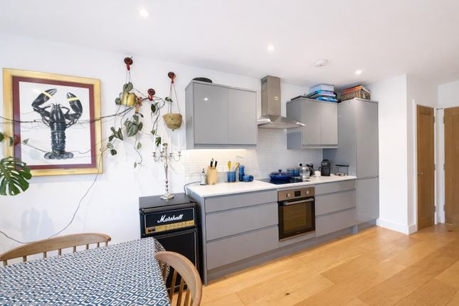 4, Abbs Close, Norwich photo 3