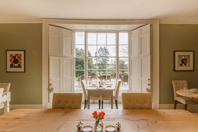 62d02F2619A88_Tm-Dining-Room-2