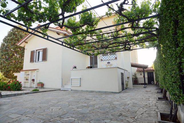 Villa for sale in Melissi 202 00, Greece