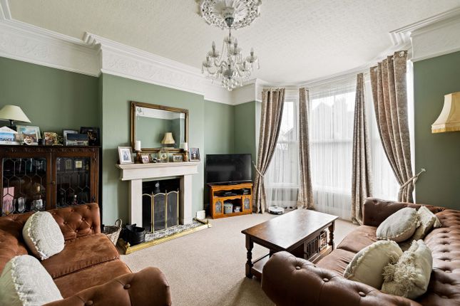 1, Priory Grove, Dover photo 2