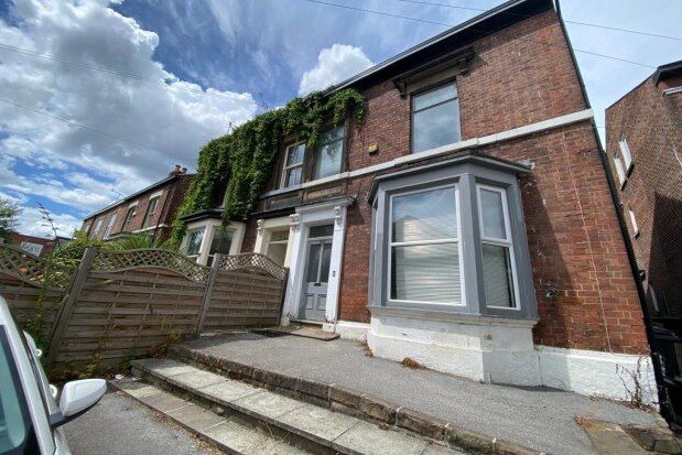 Room to rent in 238 Ecclesall Road, Sheffield