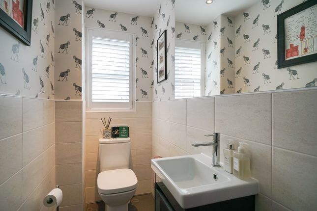 59-Elizabeth-11-Ave-1011