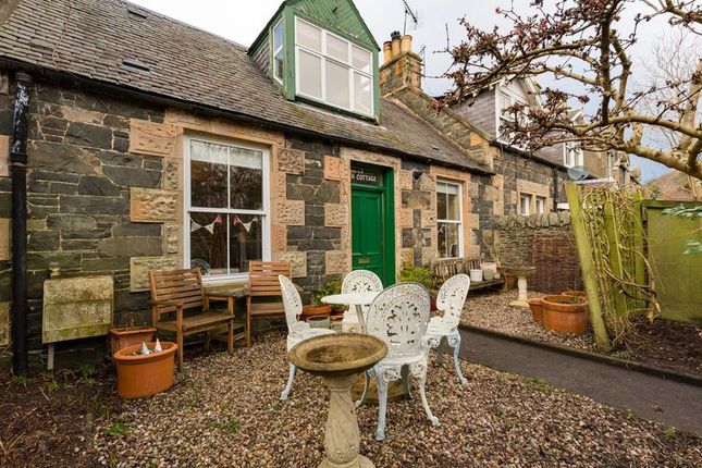 Len Cottage, 3, Venlaw Road, Peebles photo 2