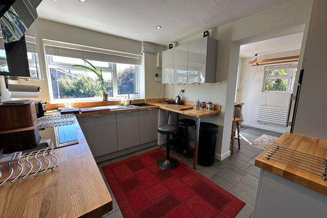 10 Cedar Close, Stowmarket photo 3