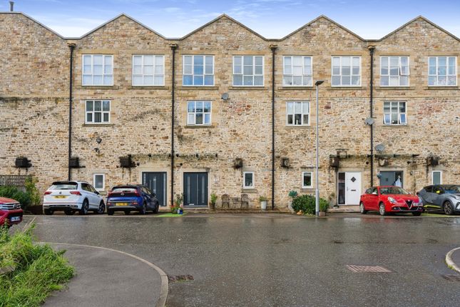 Town house for sale in Quaker Rise, Brierfield, Nelson