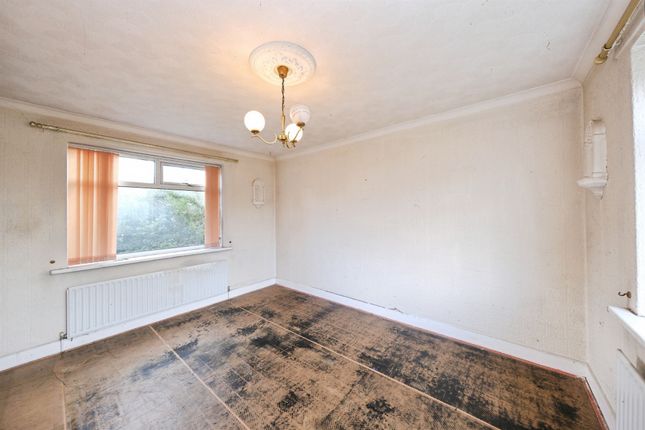 43, Chestnut Grove, Rotherham photo 4
