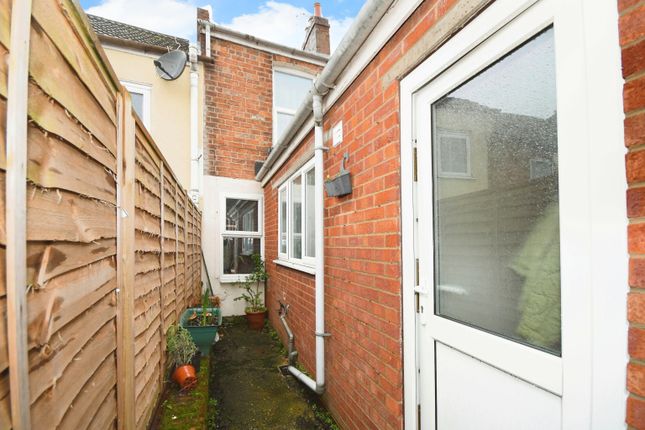 End terrace house for sale in Victoria Street, West Parade, Lincoln, Lincolnshire