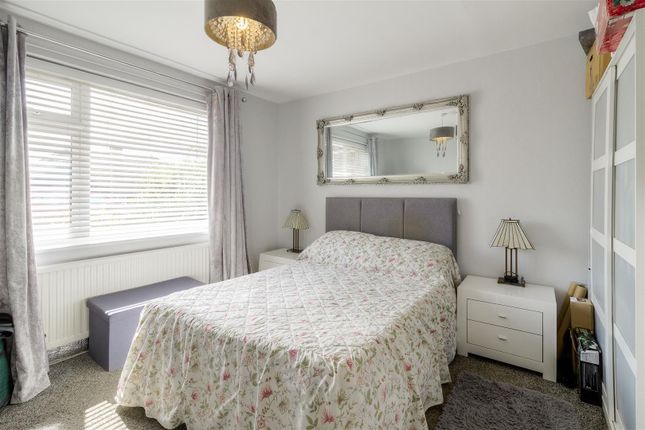 24, Tennyson Road, Wellingborough photo 4