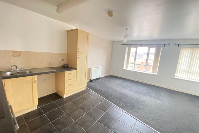 Flat 12, Heron House, Bell Street, Tipton photo 3