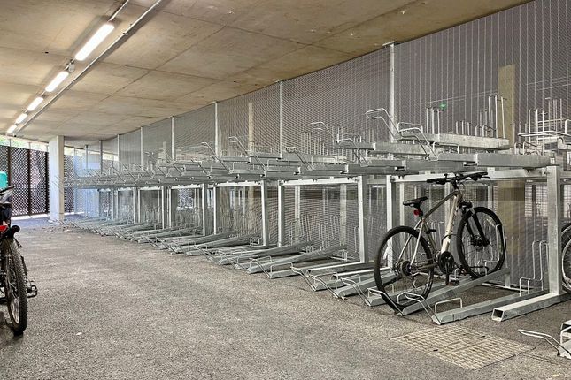 Olympic Way, Wembley photo 5