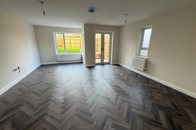 1A, Orchard Street, Daventry photo 3