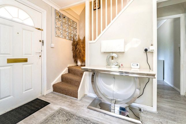 6, Mill Court, Dunmow photo 4