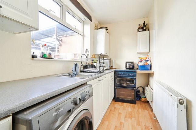 162, Hetton Road, Leeds photo 3