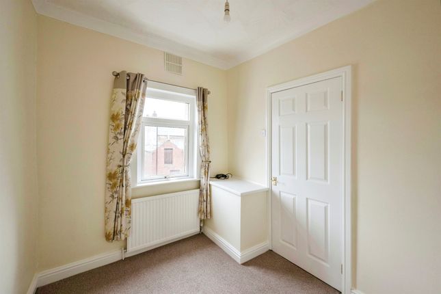 Terraced house for sale in Kings Road, Askern, Doncaster