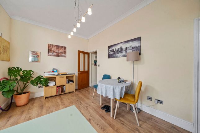 70 Spindle Hillock, Wigan photo 4