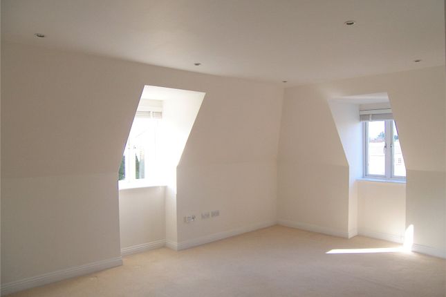 21,, River Court, Reading photo 2