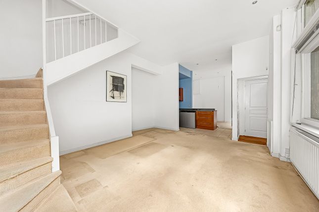 2, Gaspar Mews, London photo 4