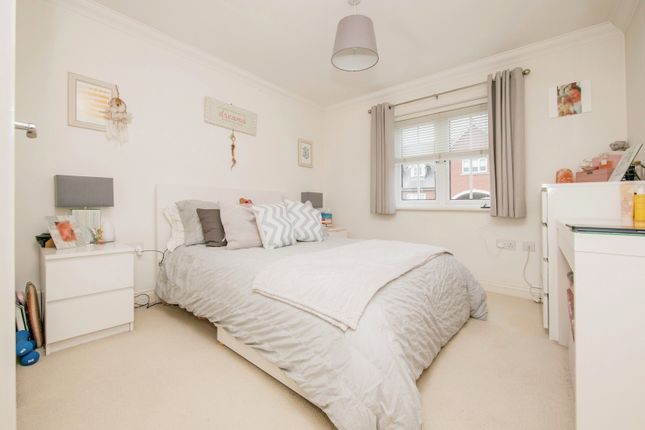 Flat for sale in Vicarage Court, Shrub End Road, Colchester, Essex