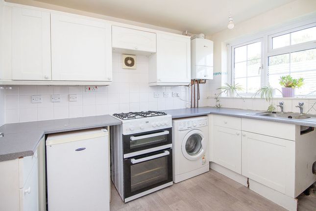 21, Friars Croft, Southampton photo 4
