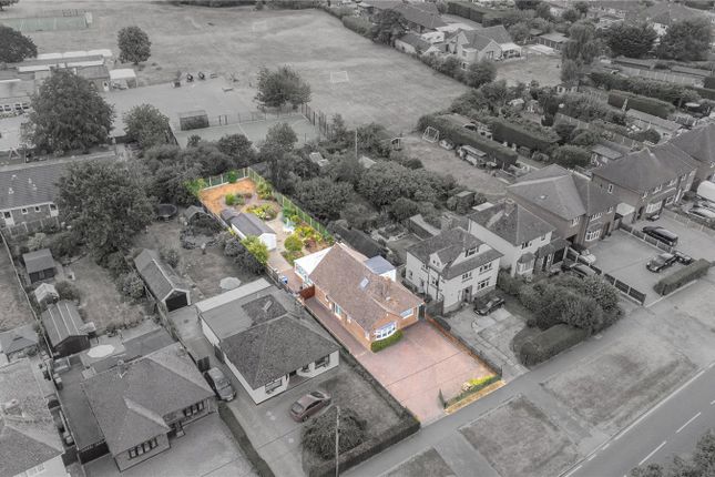 3-bed house on 166, Panfield Lane, Essex, £450,000