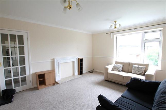 Creyke Close, Cottingham photo 4