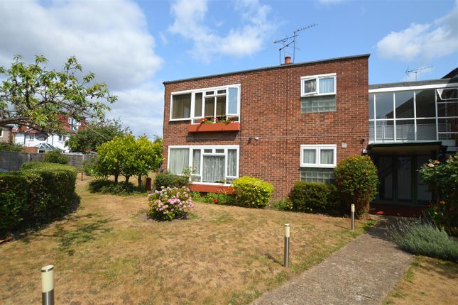 19 Oaklands .Jpg