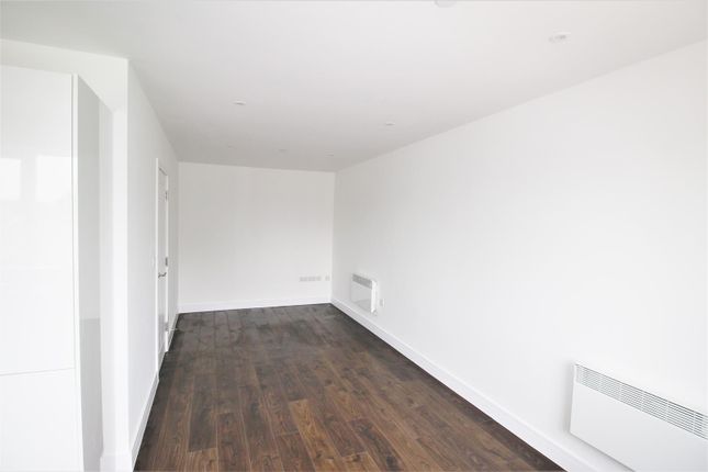 Flat 4, 63 Carisbrooke Road, Gosport photo 4