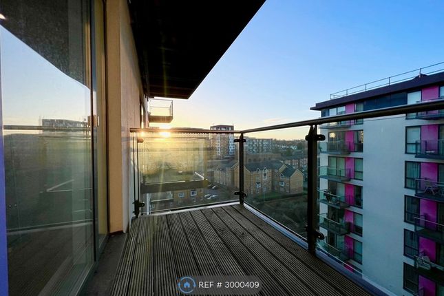 Flat, Adana Building Conington Road, London photo 3