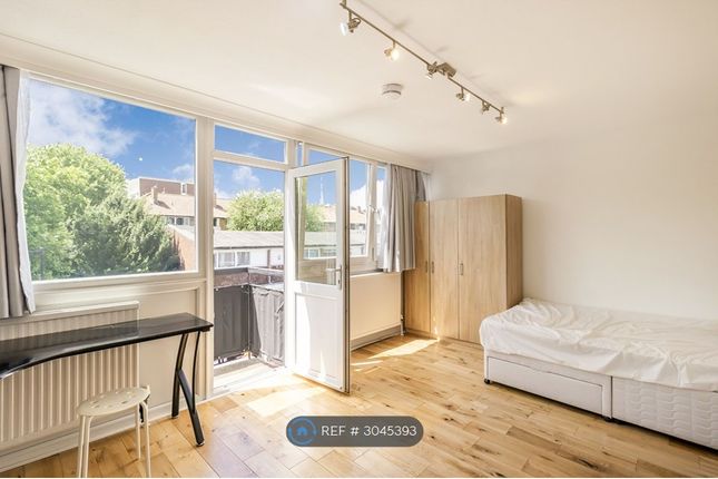 Honeymead, Campsfield Road, London photo 2
