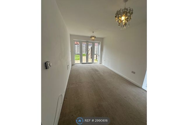 Loweswater Way, West Thurrock, Grays photo 2