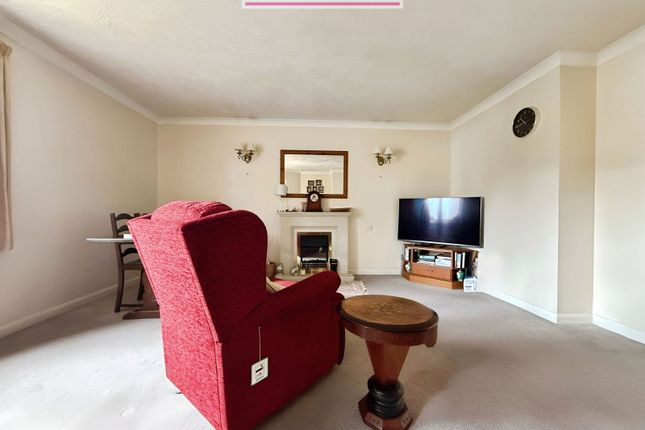 Kennett Court,Flat 51, Oakleigh Close, Swanley photo 4
