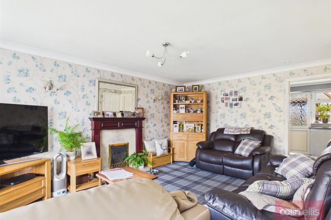 13, Chantry Drive, Scarborough photo 3