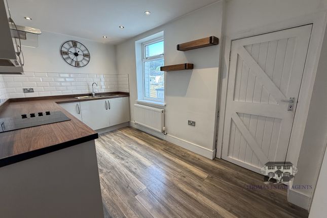 3, Thomas Street, Tonypandy photo 5