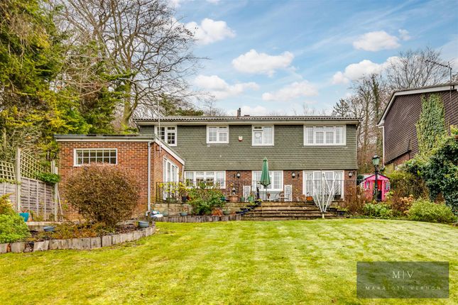Thumbnail Detached house for sale in Beech Way, Selsdon, South Croydon