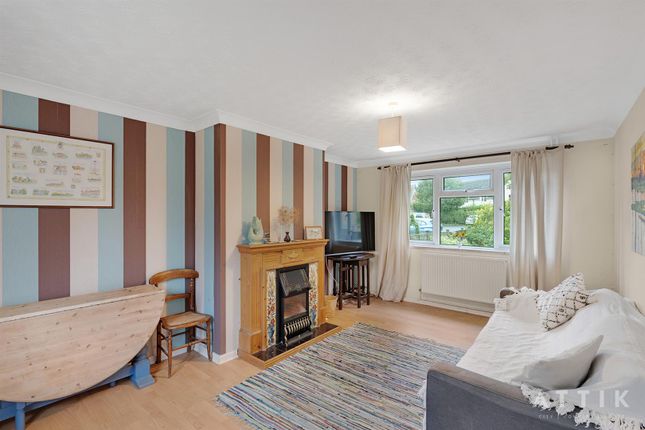 16 Studio Corner, The Street, Harleston photo 2