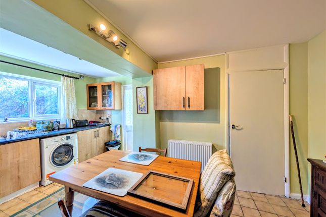 Fern Cottage, High Street, Lydney photo 4