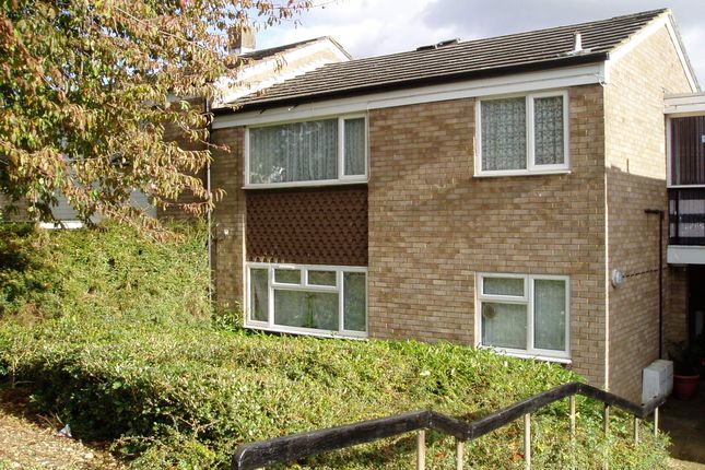 Thumbnail Flat to rent in Archer Road, Stevenage
