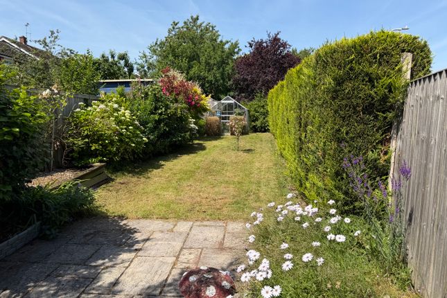 17, Fir Grove, Wollaston photo 2