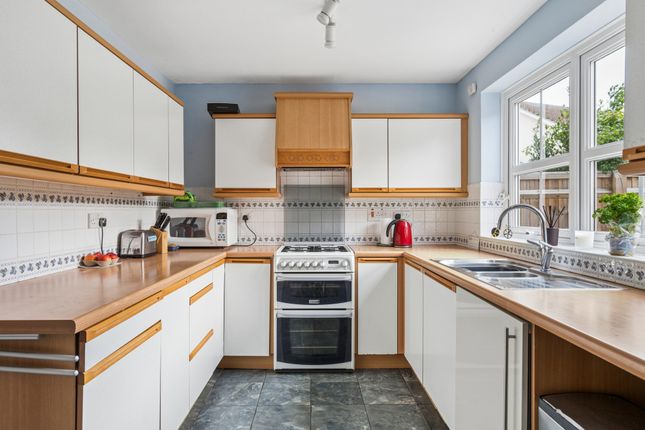 22, Knapp Close, Abingdon photo 4