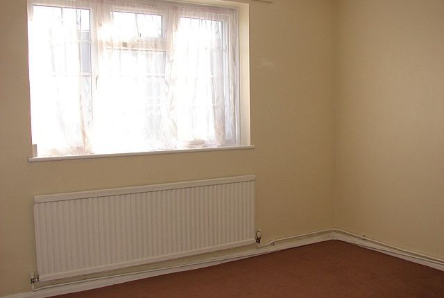 Flat 3, Ocean House, London photo 4