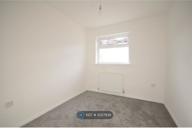 Flat, Balmoral Court High St, Margate photo 5