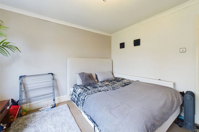 Flat for sale in Park Hill Road, Bromley