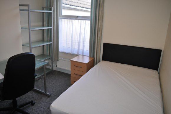 27, Baglan Street, Swansea photo 4